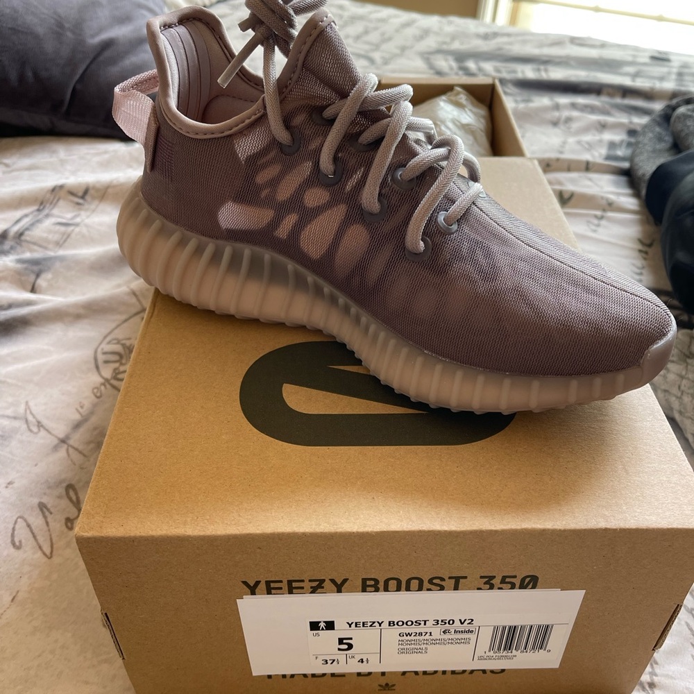Authentic yeezy Brand new in box